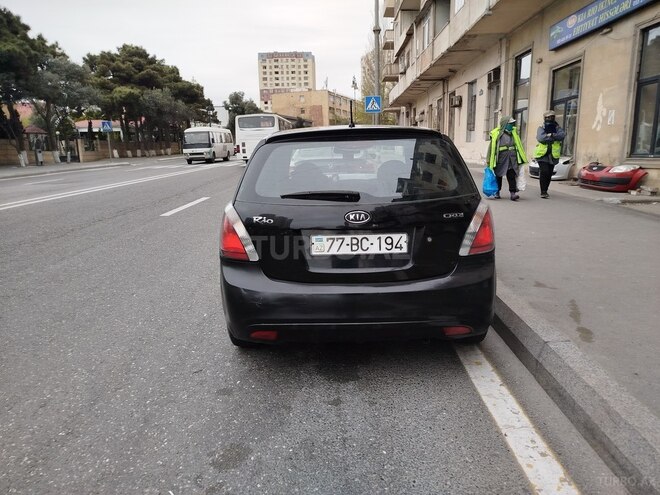 Kia Rio 2009, 194,326 km - 1.6 л - Bakı