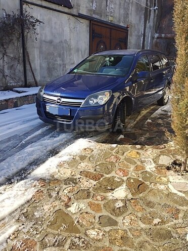 Opel Astra 2005, 215,000 km - 1.4 l - Qusar