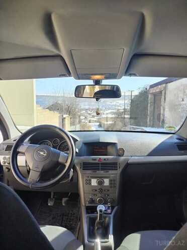 Opel Astra 2005, 215,000 km - 1.4 l - Qusar