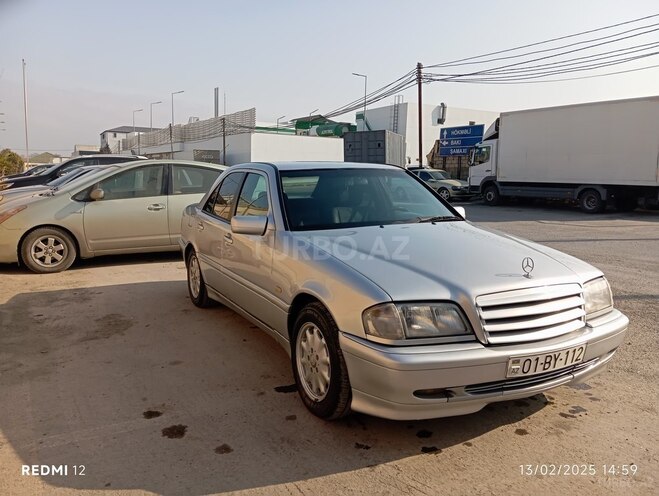Mercedes C 220 d 2000, 272,000 km - 2.2 l - Bakı
