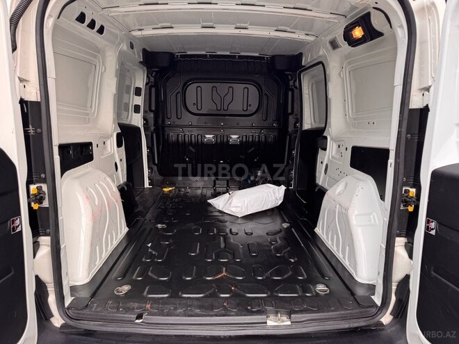 Fiat Doblo 2017, 296,000 km - 1.3 л - Bakı