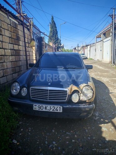 Mercedes E 200 d 1997, 200,000 km - 2.0 l - Gəncə