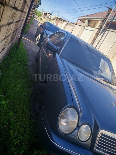 Mercedes E 200 d 1997, 200,000 km - 2.0 l - Gəncə