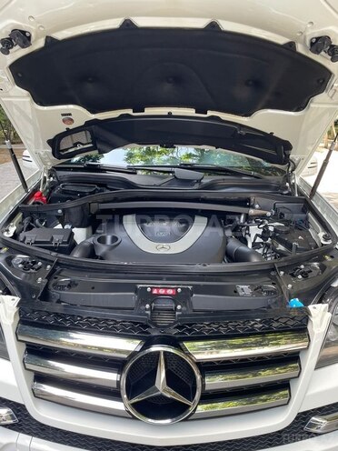 Mercedes GL 500 4MATIC 2011, 72,500 km - 5.5 l - Bakı