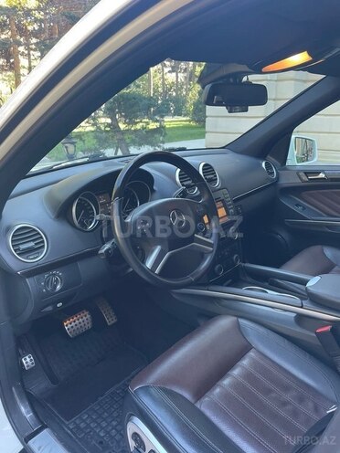 Mercedes GL 500 4MATIC 2011, 72,500 km - 5.5 l - Bakı
