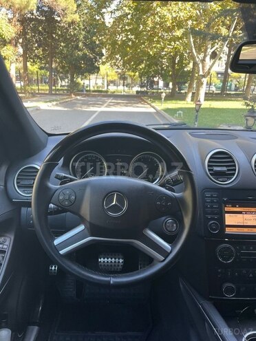 Mercedes GL 500 4MATIC 2011, 72,500 km - 5.5 l - Bakı