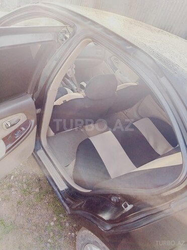 Nissan Maxima 2000, 200,000 km - 3.0 l - Horadiz