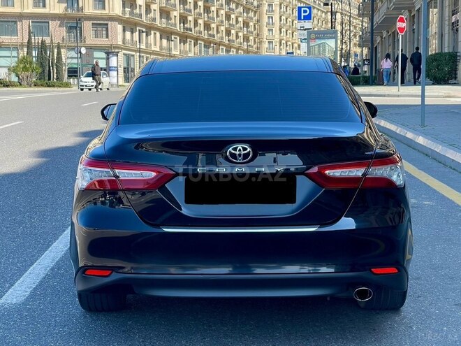 Toyota Camry-7