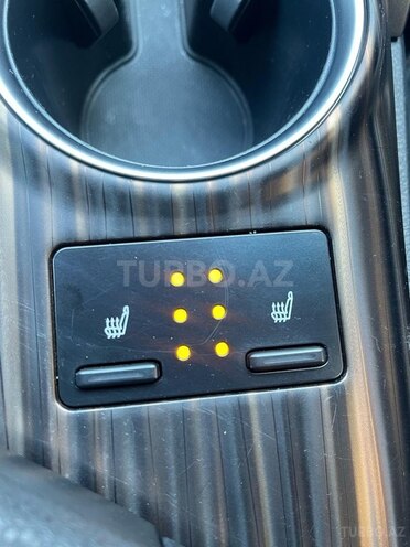 Toyota Camry-12