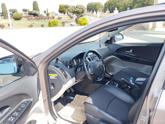 Kia Ceed 2007, 367,500 km - 1.6 л - Ağdam