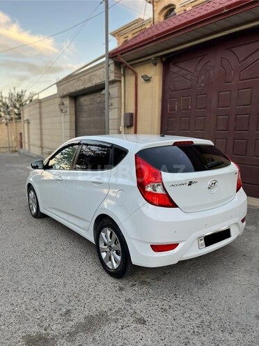 Hyundai Accent 2015, 206,000 km - 1.6 l - Bakı
