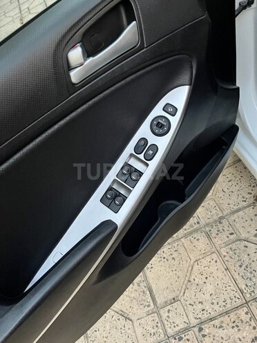 Hyundai Accent 2015, 206,000 km - 1.6 l - Bakı