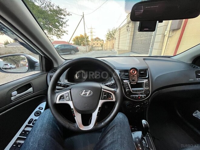 Hyundai Accent 2015, 206,000 km - 1.6 l - Bakı