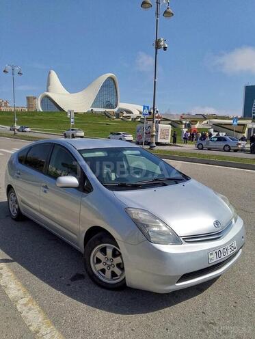Toyota Prius-15