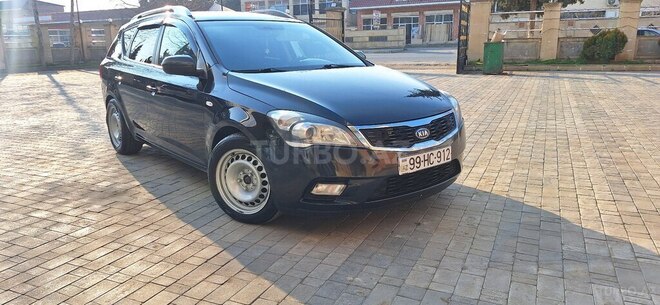Kia Ceed 2009, 374,121 km - 1.6 л - Bakı