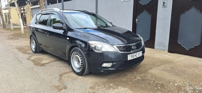 Kia Ceed 2009, 374,121 km - 1.6 л - Bakı