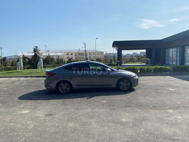 Hyundai Elantra 2018, 84,000 km - 2.0 l - Bakı
