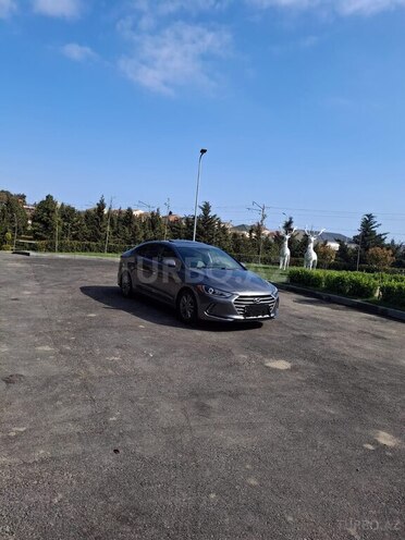 Hyundai Elantra 2018, 84,000 km - 2.0 l - Bakı