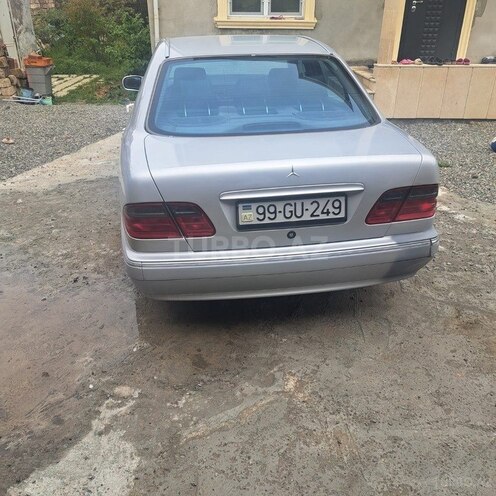Mercedes E 270 2002, 400,000 km - 2.7 l - Bakı