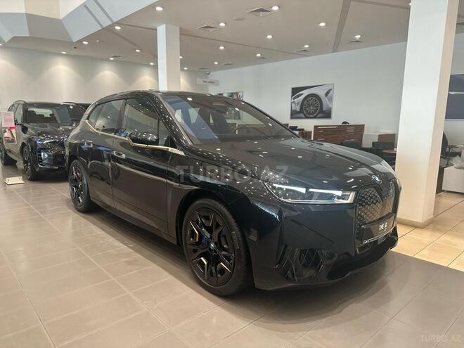 BMW iX-5
