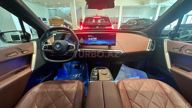 BMW iX-2