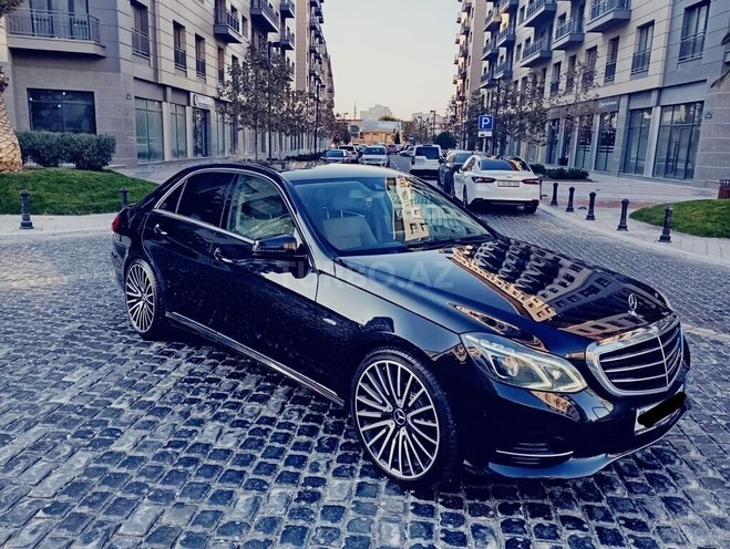 Mercedes E 220-3