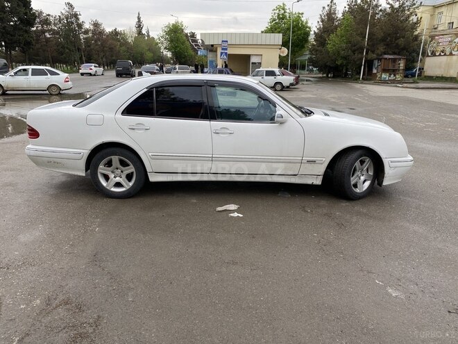 Mercedes E 240 1999, 642,773 km - 2.4 л - Şirvan