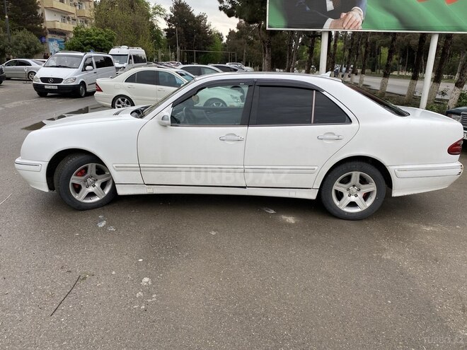 Mercedes E 240 1999, 642,773 km - 2.4 л - Şirvan