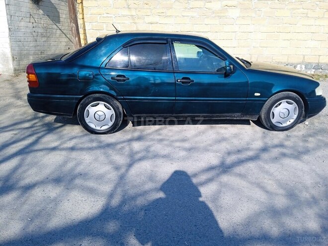 Mercedes C 180 1996, 200,000 km - 1.8 l - Şəki