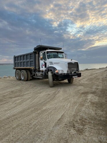 Mack  2009, 205,700 km - 11.0 l - Bakı