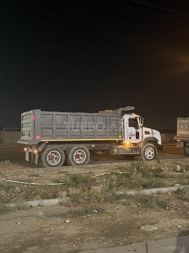 Mack  2009, 205,700 km - 11.0 l - Bakı