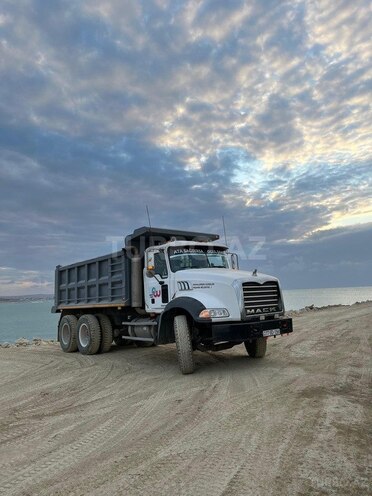 Mack  2009, 205,700 km - 11.0 l - Bakı