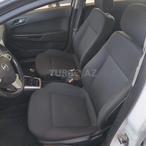 Opel Astra 2009, 245,000 km - 1.4 l - Gəncə