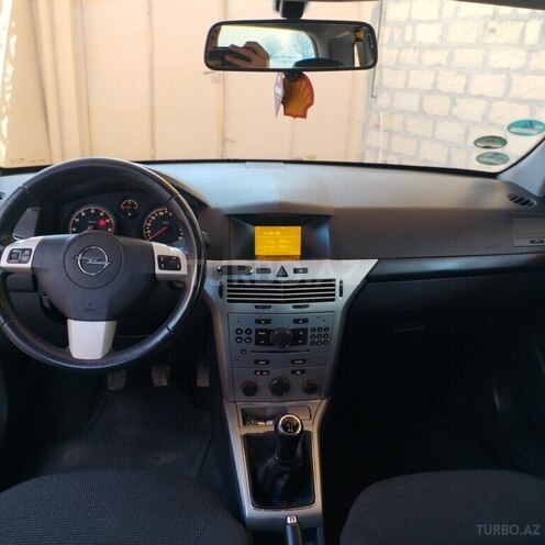 Opel Astra 2009, 245,000 km - 1.4 l - Gəncə