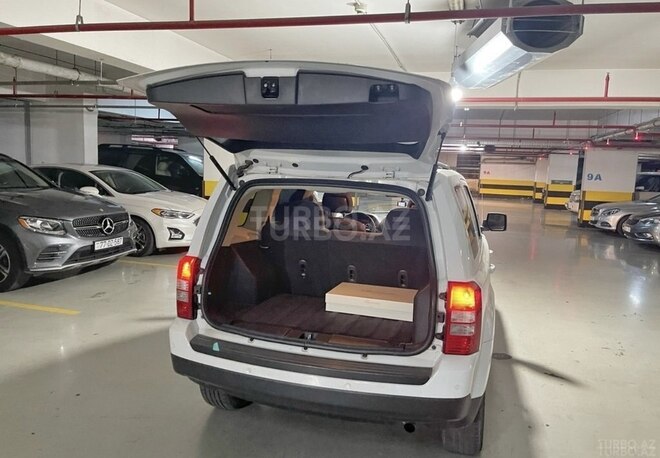 Jeep Patriot 2011, 120,000 km - 2.4 l - Bakı