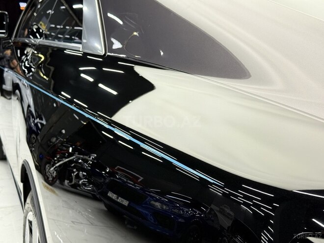 Rolls-Royce Spectre-26