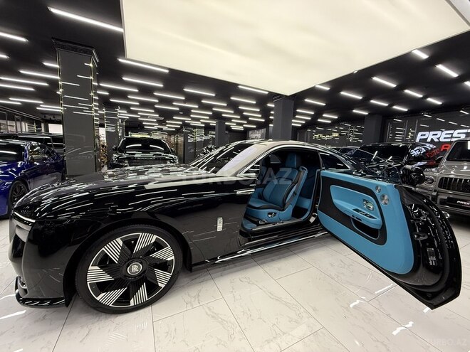 Rolls-Royce Spectre-18
