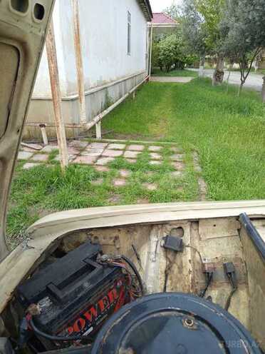 LADA (VAZ) 2106 1980, 70,000 km - 1.6 л - Salyan