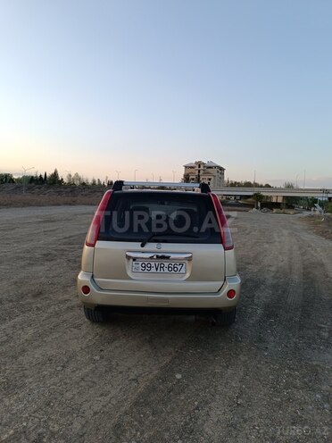 Nissan X-Trail 2004, 239,000 km - 2.5 l - Yevlax
