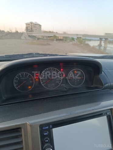 Nissan X-Trail 2004, 239,000 km - 2.5 l - Yevlax