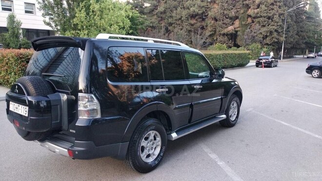 Mitsubishi Pajero 2007, 329,000 km - 3.0 l - Bakı