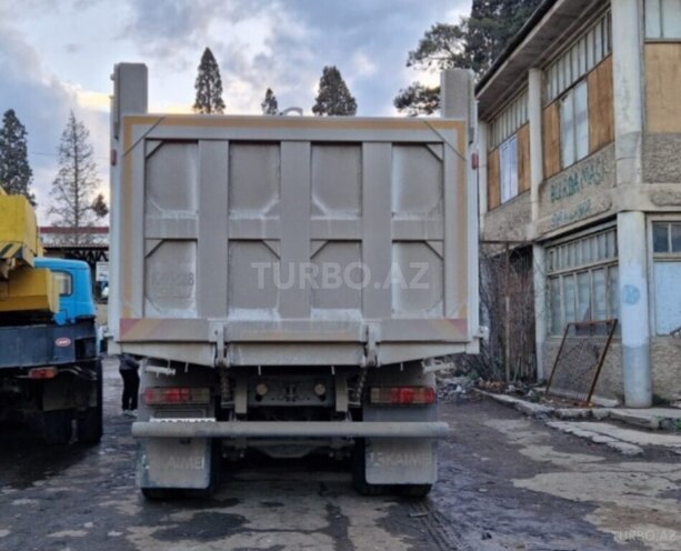HOWO Sinotruk 2024, 33,000 km - 10.0 л - Gəncə