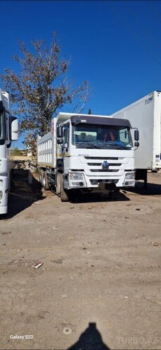 HOWO Sinotruk 2024, 33,000 km - 10.0 л - Gəncə