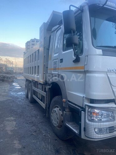 HOWO Sinotruk 2024, 33,000 km - 10.0 л - Gəncə