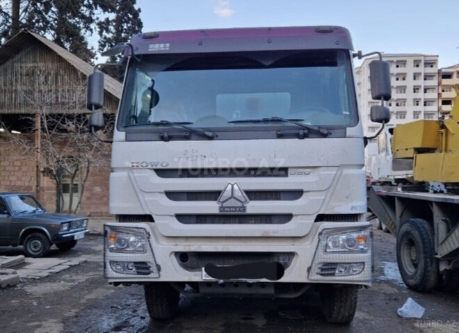 HOWO Sinotruk 2024, 33,000 km - 10.0 л - Gəncə