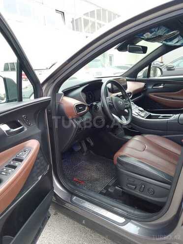 Hyundai Santa Fe 2023, 19,000 km - 2.5 l - Bakı