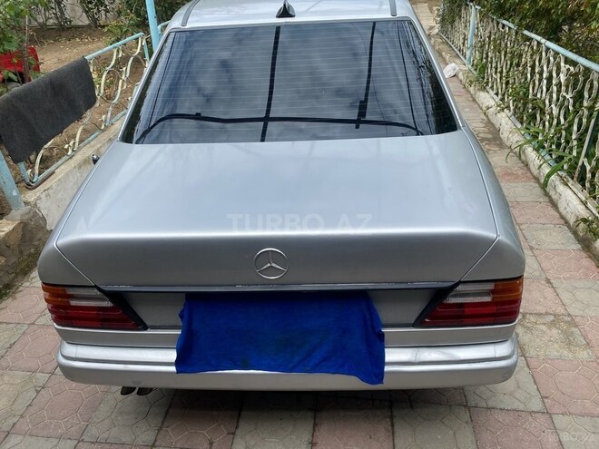 Mercedes E 230 1989, 145,500 km - 2.3 л - Bakı