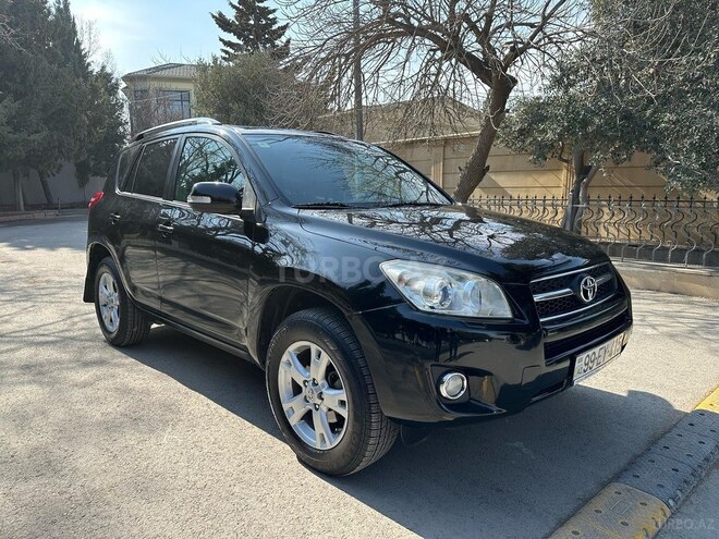 Toyota RAV4 2010, 240,000 km - 2.0 l - Bakı