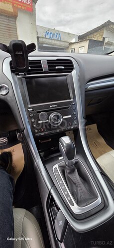 Ford Fusion (North America) 2015, 297,500 km - 2.0 l - Sumqayıt