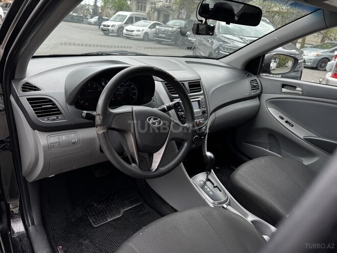 Hyundai Accent 2016, 230,000 km - 1.6 l - Bakı